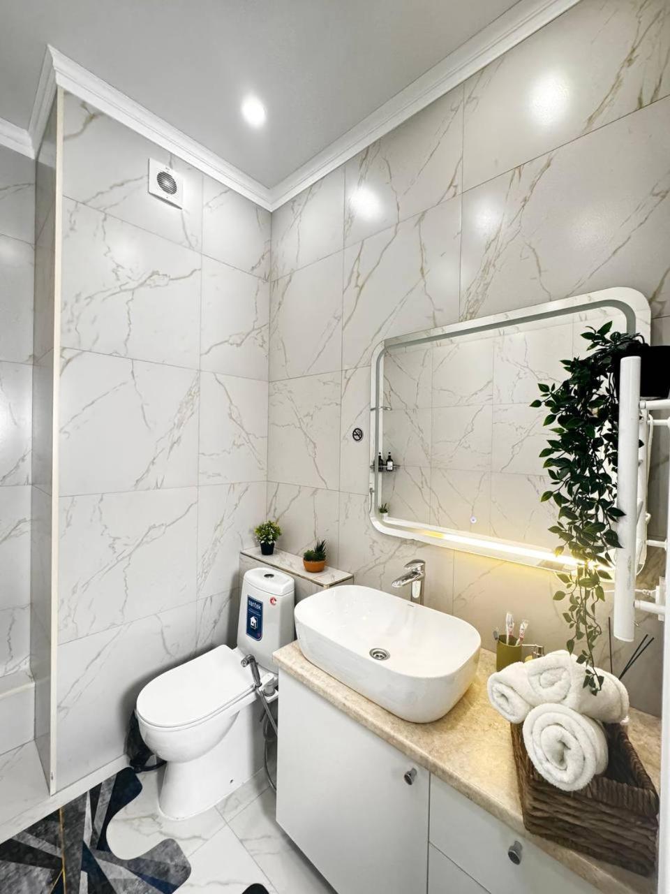2 4 You, Flat 156 Apartment Almaty